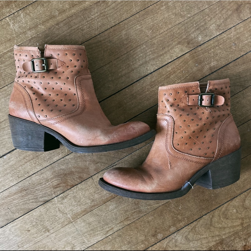 Lucky Brand Leather Heeled Boot